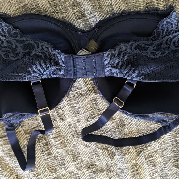 Wacoal Bras - Picture 7 of 7